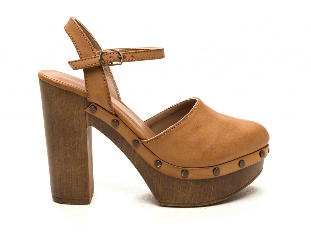 Cobblestone Road Faux Leather Clogs 2a