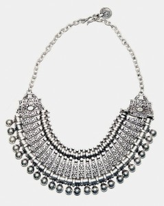 Statement necklace