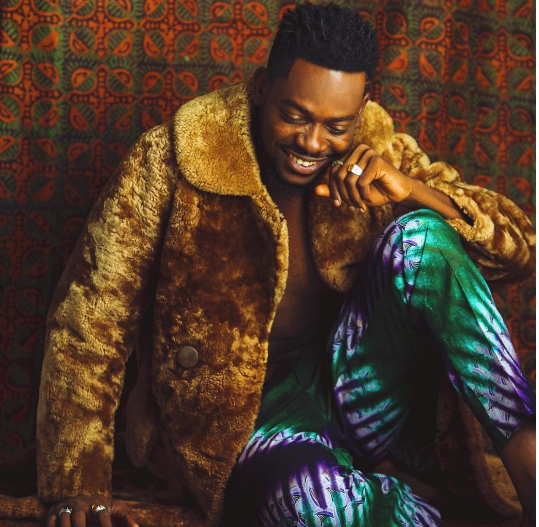 adekunle-gold-is-king-in-ankara-themed-photos