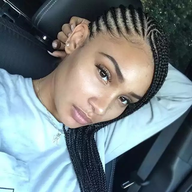 1478014240200-1923653744