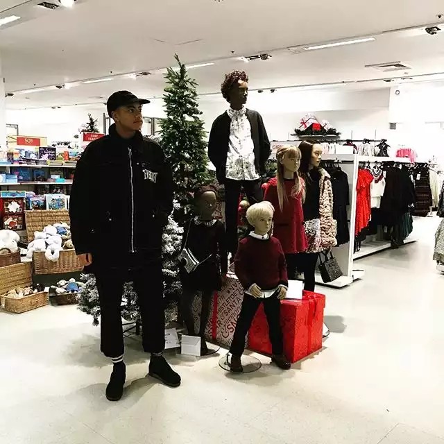 1482157784449-1325495675