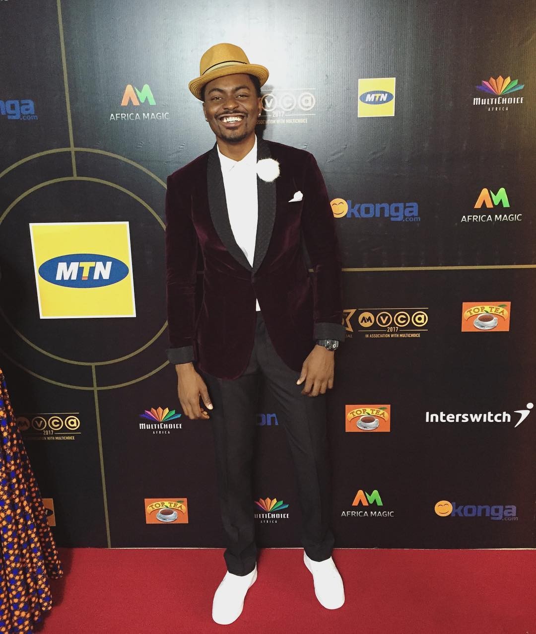 1488812489682427480728