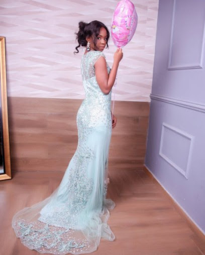 14894217035861001435152