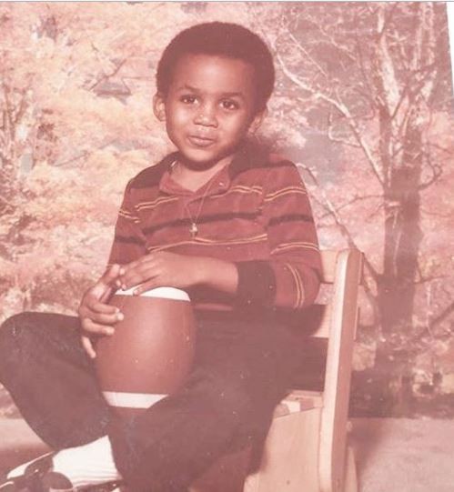 14921709989951176642295