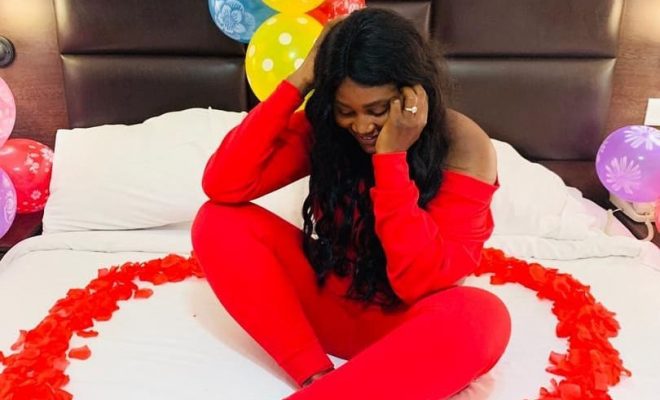 Actress, Chizzy Alichi engaged, flaunts her beautiful ring (Photos)