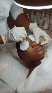 Montaigne Place Spa launches Murad’s Retinol