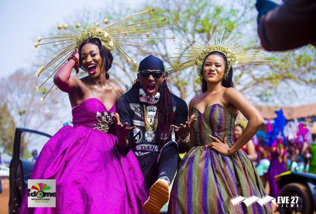Idoma Carnival
