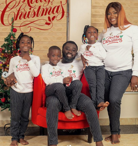 Beautiful Christmas card photos of some celebrity
