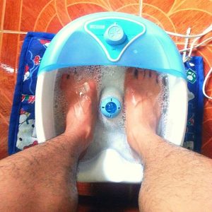 Four ways to heal cracked heels 