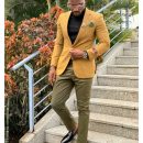 Classy ways to style your khaki