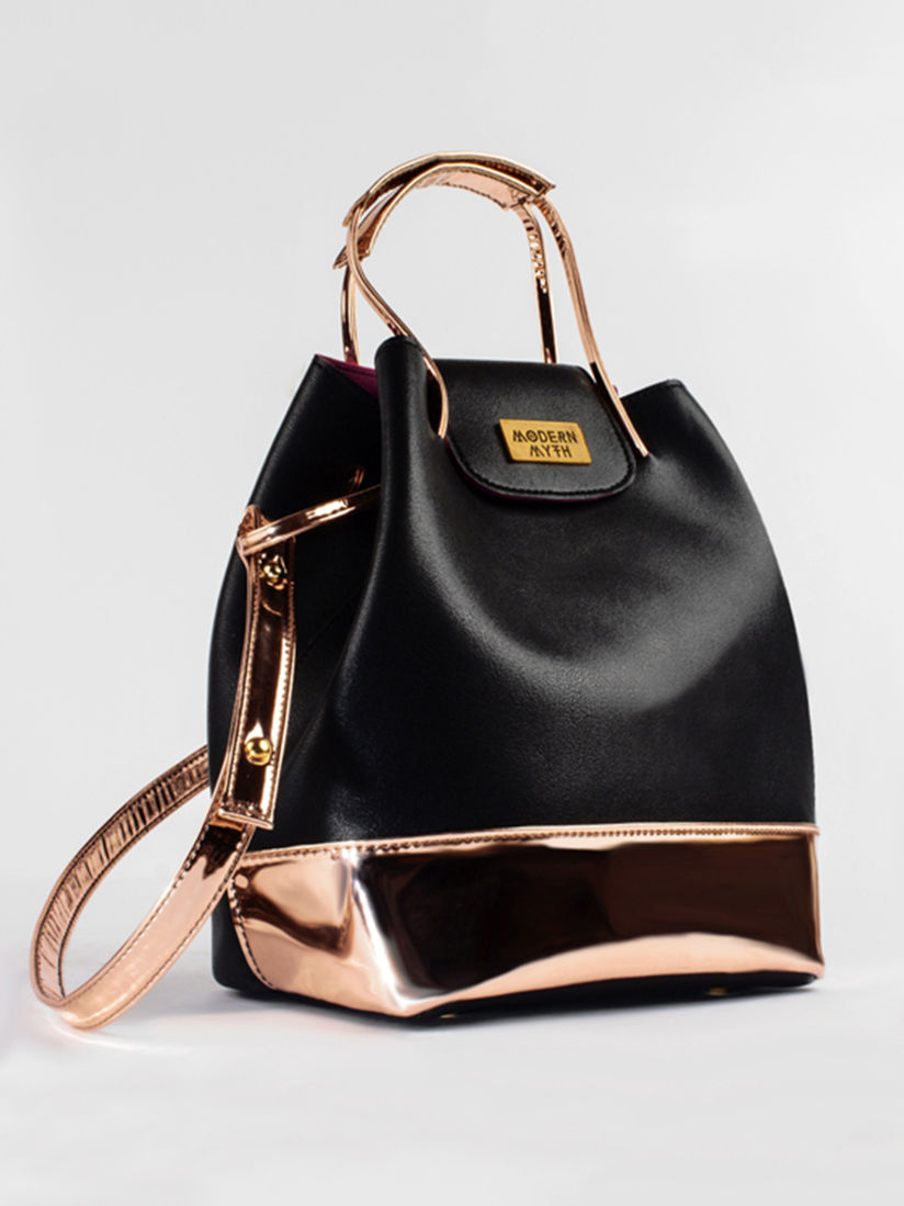 Bucket bags