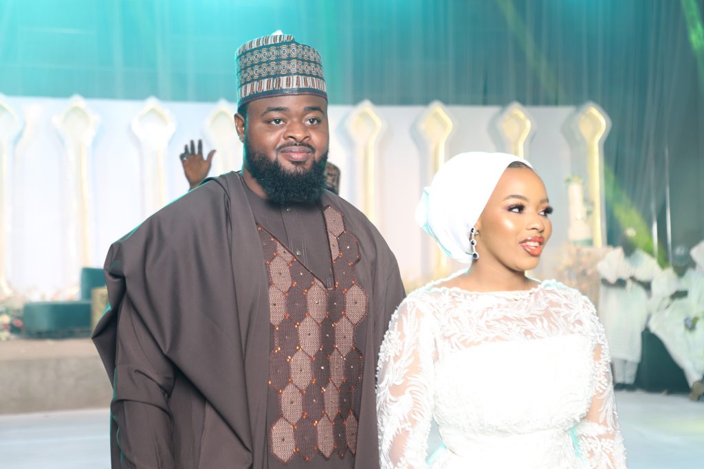 Hadiza-Bashir-Jamoh-and-her-groom-Abba-Kabir-Dankaura3