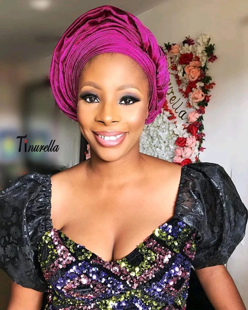 Kunle Afolayan celebrates actress Aisha Lawal on 'Anikulapo' movie set